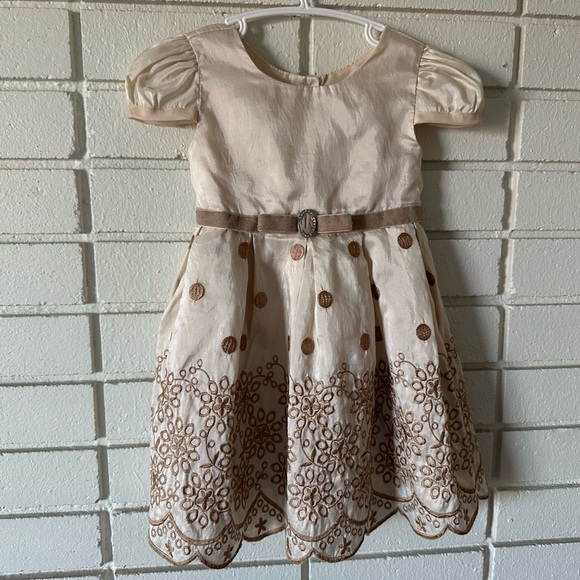 Embroidery Party Dress - Picture 3 of 5